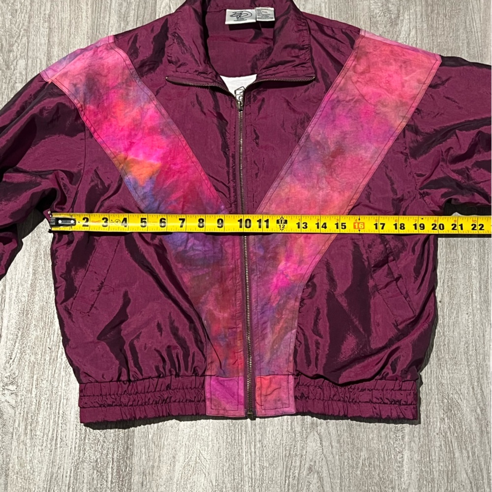 Vintage Beyond Performance metallic maroon windbreaker - Picture 14 of 17